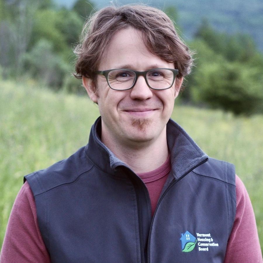 Aaron Guman headshot
