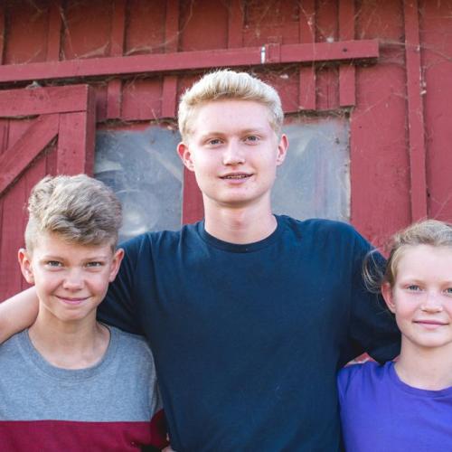 farm helpers