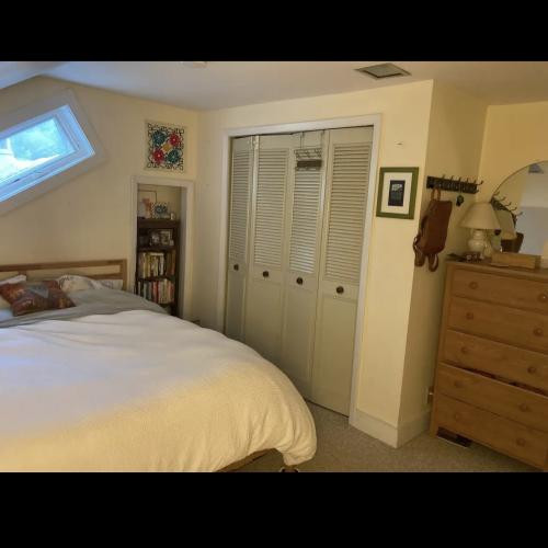 Photo of room for rent